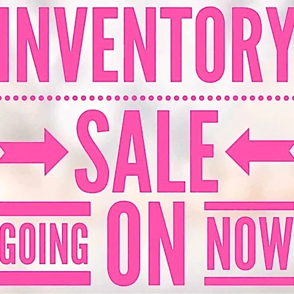 🔥 Inventory Sale 🔥 Designer Brand Name Box -  Size XS - Picture 1 of 1